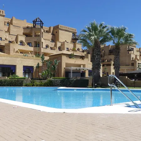 Dos Bajo, Vistas Piscina Apartamento